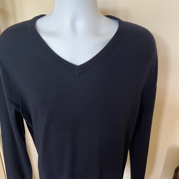 NWOT J. Crew Navy V Neck 100% Italian Merino Wool Sweater Slim - Picture 3 of 6